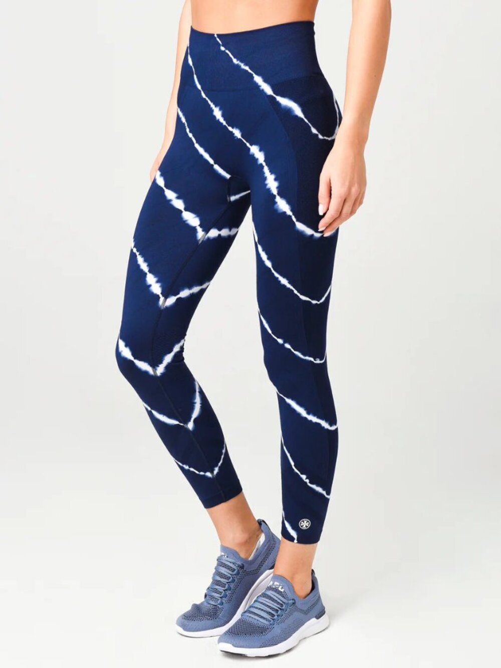 Tory Burch Tory Sport Shibori Tie-Dye Seamless 7/8 Legging in Navy Blue/White, M